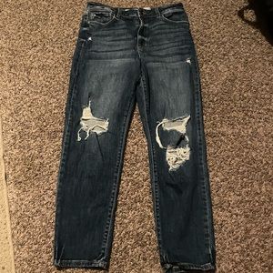 The Jeans are mom jeans.